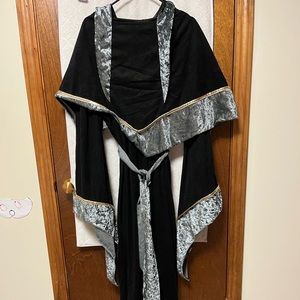 Men’s xxl Halloween costume/robe/warlock